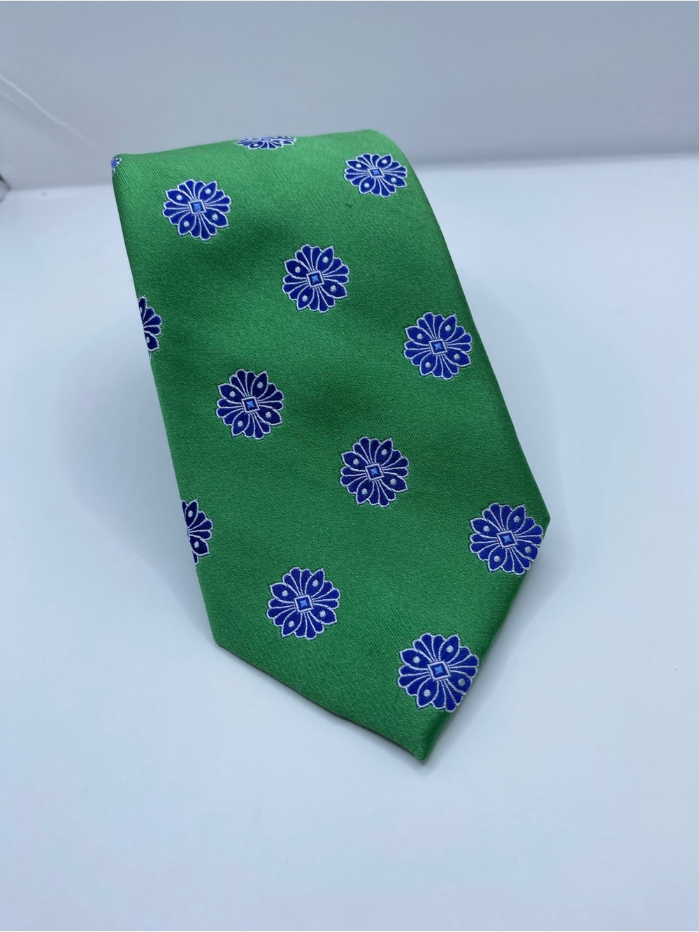 Nordstrom Green Silk Tie with Blue Floral Medallions
